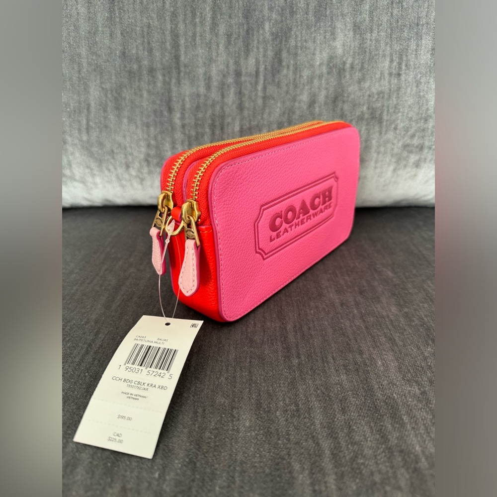 Kira Crossbody In Colorblock With Coach Badge - Picture 2 of 5